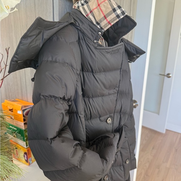 Burberry - Picture 6 of 15